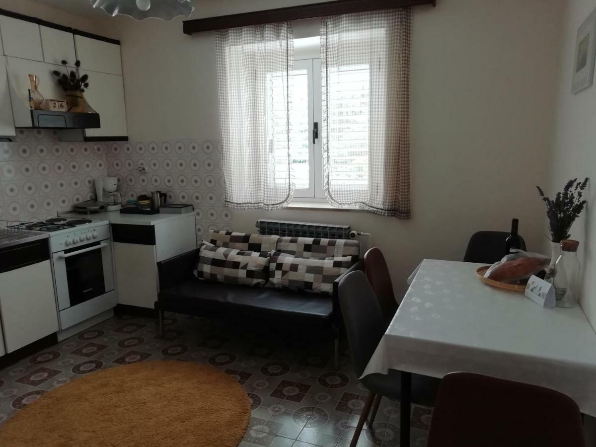 Village Apartment Skuric Cilipi Bagian luar foto